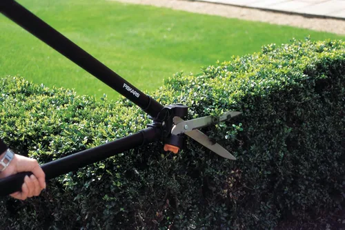 Vista 11 de Fiskars PowerLever 1001565 - Tijeras multifuncionales para setos y césped, alcance de hasta 8.2 ft, color negro/naranja