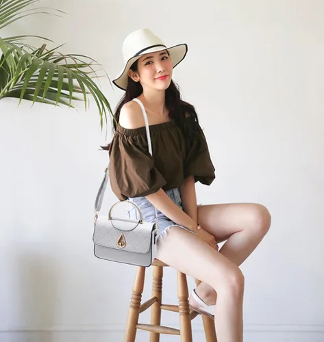 Vista 3 de Covelin Bolso bandolera pequeño de cuero para mujer