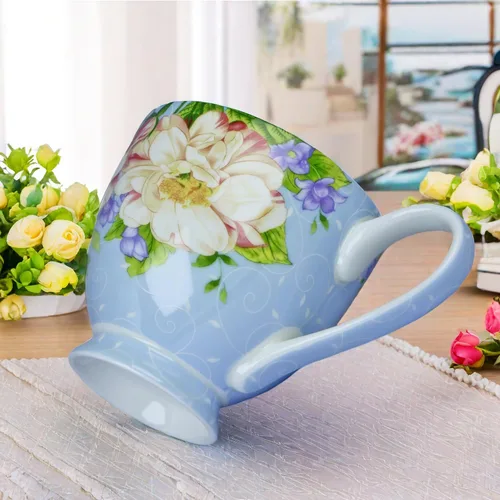 Vista 4 de Tazas de café de porcelana de hueso de 16oz para mujeres Tazas Flora Tazas de café y té Novedades Tazas de café para regalar a mujeres, mamá, amigas