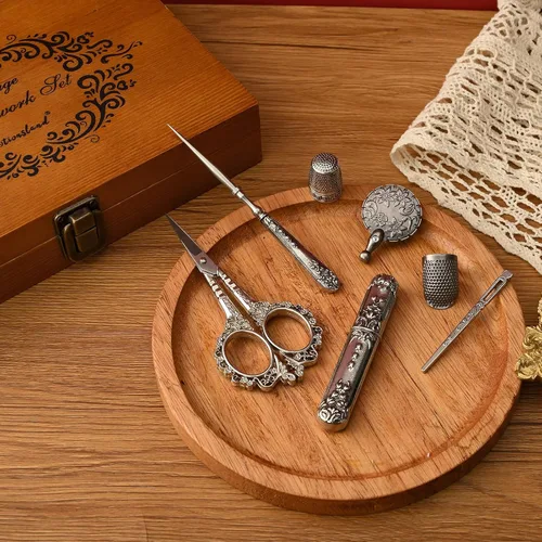 Vista 6 de Kit de tijeras de bordado vintage, regalo de Navidad para profesionales de costura, kit de costura antiguo europeo, herramientas de costura Plata