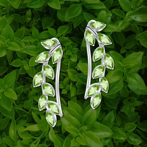 Vista 6 de AOBOCO Aretes de plata de ley 925 hipoalergénicos para orejas sensibles, hechos con cristales austriacos