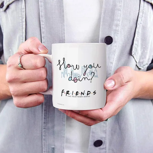Vista 270 de Trend Setters Friends the Television Show – 25 años – Mercancía oficial – Taza de café o té de cerámica blanca de 11 onzas – perfecta para regalar
