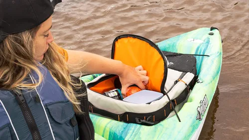 Vista 6 de Pelican ExoChill - Soft Cooler Bag - Fit in Most Tank Wells - Removable Shoulder Strap and Handles On Each Side - More Storage Compartement