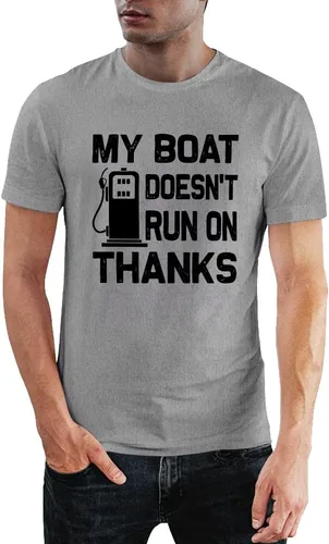Vista 2 de Camiseta unisex de manga corta con texto en inglés My Boat Doesn't Run on Though