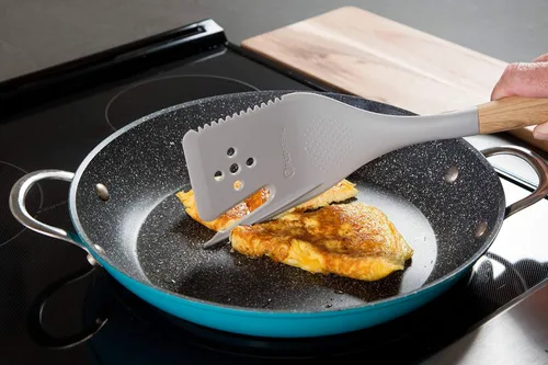 Vista 3 de FLIPFORK 4-n-1 NYLON (no para parrilla) Utensilios de cocina de cocina múltiple con espátula, tenedor, cortador, molinillo de hierbas, funciona