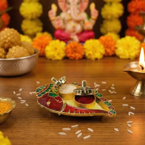 Vista 3 de LOVENSPIRE Ganesh Shankh Haldi Kumkum Holder Roli Chawal/soporte de arroz Festival indio Rakhi Pooja Thali Pooja Regreso Regalo de inauguración