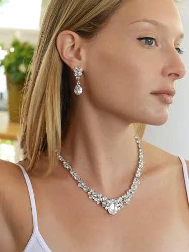 Vista 2 de Mariell Glamorous - Juego de collar y aretes de boda de cristal transparente bailes damas de honor o madre de novia Metal Metal Cristal cristal