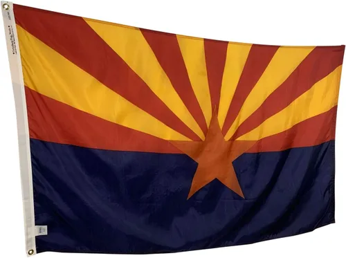 Vista 2 de Bandera del Estado de Arizona de 6 x 10 pies, nailon para todo tipo de clima y costuras reforzadas en el extremo de la mosca, fabricada en Estados