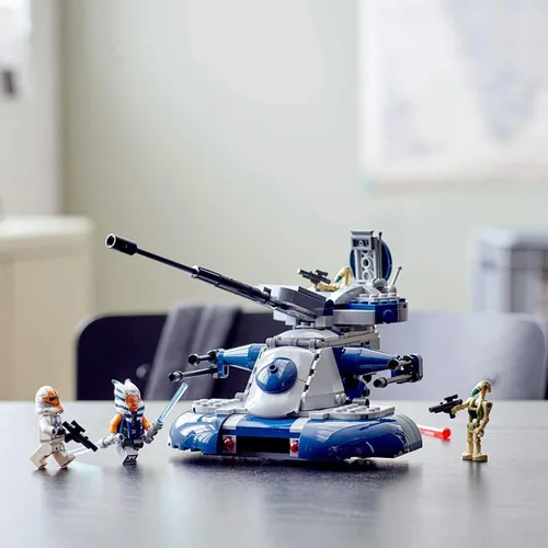 Vista 3 de LEGO 75283 Star Wars - Juego de tanque de asalto blindado (AAT) con minifigura Ahsoka Tano