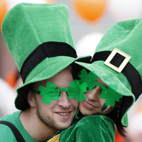 Vista 6 de Shitailu 4 lentes de sol de trébol del día de San Patricio gafas irlandesas gafas de trébol de cuatro hojas leprechaun verde para niños y adultos