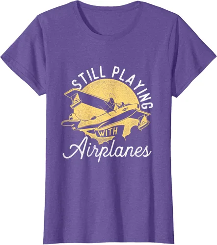 Vista 23 de Still Playing With Airplanes - Camiseta de control remoto RC Avión Piloto, Negro