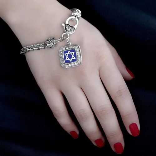Vista 5 de Inspired Silver - Pulsera cuadrada de plata con dije de circonita cúbica, Circonita cúbica