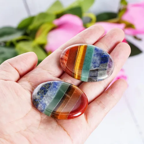 Vista 4 de Marrywindix Juego de 2 piedras naturales para la preocupación del pulgar, 7 cristales de chakra, piedras curativas para la ansiedad, alivio