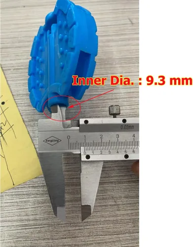Vista 4 de 2 pares de pedales de triciclo para niños pequeños, eje de husillo de 5/16 pulgadas, reposapiés plano para niños, triciclo rojo, triciclo al aire