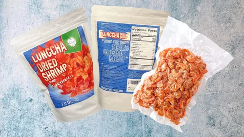 Vista 2 de Camarones secos de tamaño "M" para recetas tailandesas y cocina asiática, sabor a mariscos sin cáscara y sin cabeza como aperitivo con un sabor