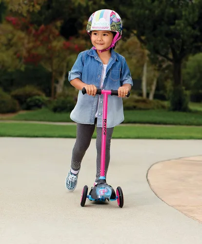 Vista 3 de Scooter para niños de la marca Razor, modelo T3