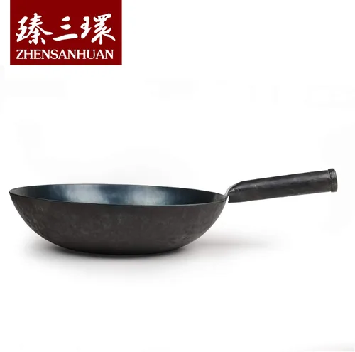 Vista 2 de ZhenSanHuan Wok de Hierro Martillado a Mano con Fondo Plano Apto para Inducción (32CM, Mango de Hierro)