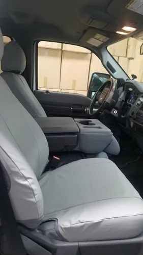 Vista 4 de Durafit Seat Covers, Cuero sintético gris impermeable compatible con Ford F150 XL/XLT/Lariat 2015-2024 y 2016-2022 F250-F550 Cubos delanteros