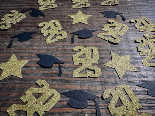Vista 3 de Gold 2025 Graduation Party Confetti with Gold Stars and Black Caps