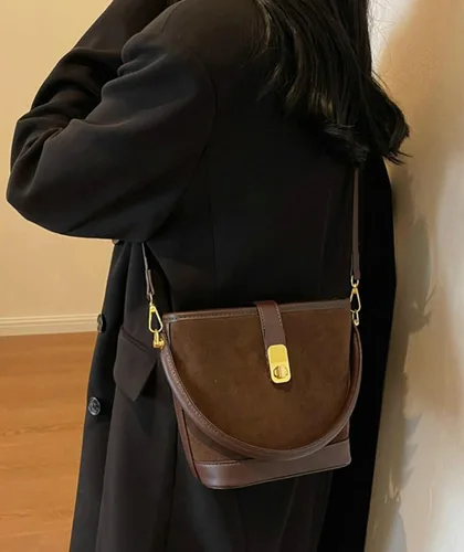 Vista 4 de Bolso del cubo de la vendimia, bolso de hombro del detalle de la hebilla
