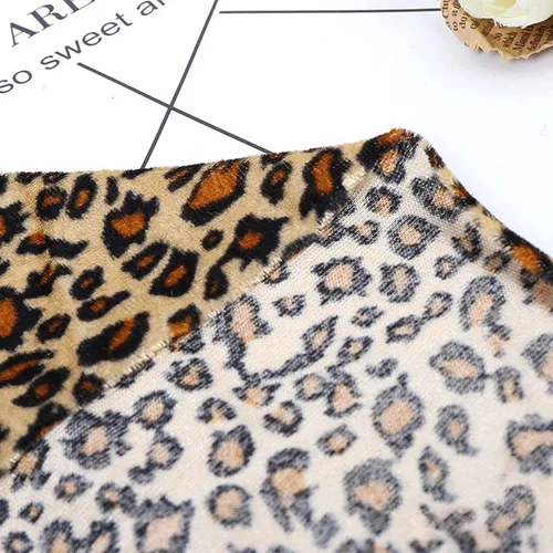 Vista 5 de BAWHO Mooie Gouden Fluwelen Stof Fashional Leopard Tiger Zebra Print Patroon Stof Fleece Zacht Comfortabel Voor Het Naaien Handgemaakte Cheongsam