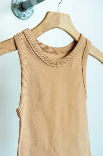 Vista 7 de Style Society Camiseta sin mangas básica ajustada y acanalada para mujer, cuello redondo, talla única
