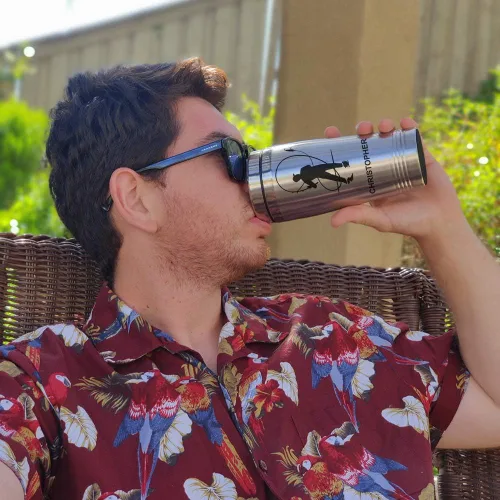 Vista 2 de LaserGram Taza de viajero de 16 onzas, símbolo masón, grabado personalizado incluido