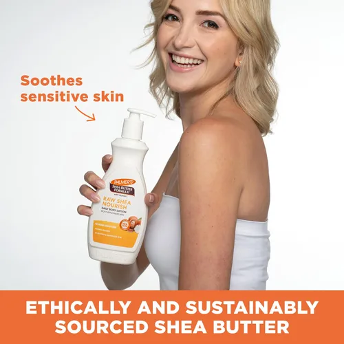 Vista 7 de Palmer's Fórmula de Karité Loción Corporal de Karité Pura, Botella con Bomba, 13.5 Onzas A nourishing daily hand & body moisturizer with Vitamin E