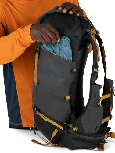 Vista 9 de Osprey Talon Velocity 30L Mochila de senderismo para hombre, gris, talla S Carbón oscuro/Amarillo Tumbleweed