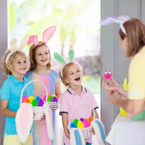 Vista 4 de DIYDEC 12 huevos de Pascua precargados con juguetes de auto para tirar hacia atrás, coloridos mini autos de carreras, regalos para niños, regalos