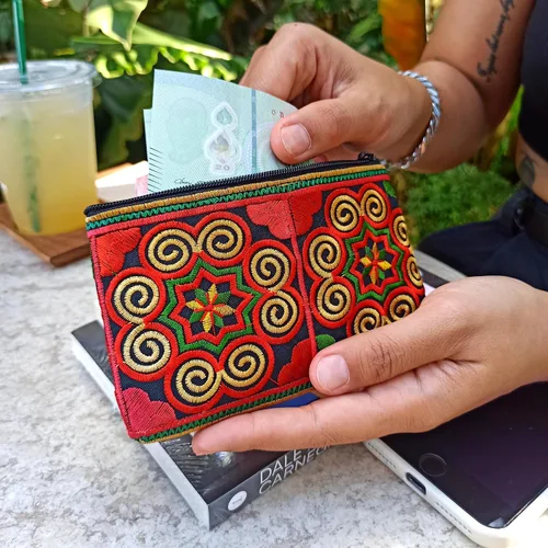 Vista 3 de Sabai Jai - Monedero hecho a mano - Pequeño bolso bordado Boho