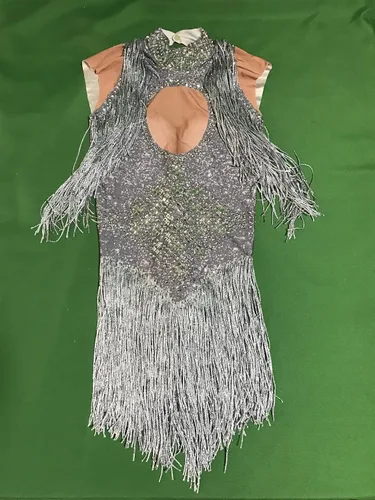 Vista 4 de YUANTONG Traje de drag queen brillante con diamantes de imitación plateados, talla única, elástico, trajes de baile de salsa latina de jazz latino
