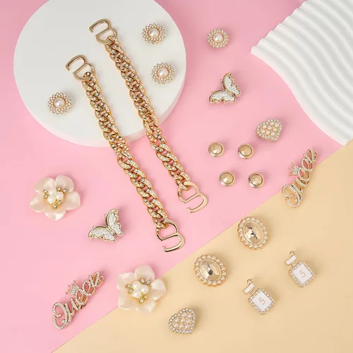 Vista 2 de Dijes brillantes para zapatos, accesorios de cadena brillante para mujeres, zuecos de flores, zapatos, decoración, joyas brillantes para zapatos