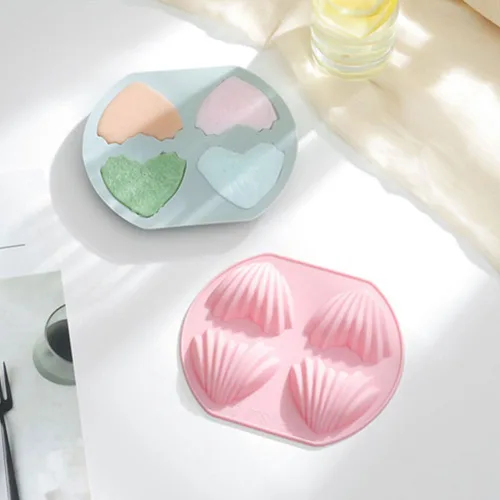 Vista 6 de 4 moldes de silicona para dulces, moldes para hornear en forma de corazón, 4 cavidades de silicona para tartas de chocolate, chocolate, día de San