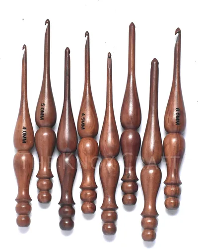 Vista 5 de THE KNOX CRAFT Gancho de ganchillo con mango ergonómico, gancho de ganchillo de madera hecho a mano de 7 pulgadas, aguja de tejer, hilo de tejido