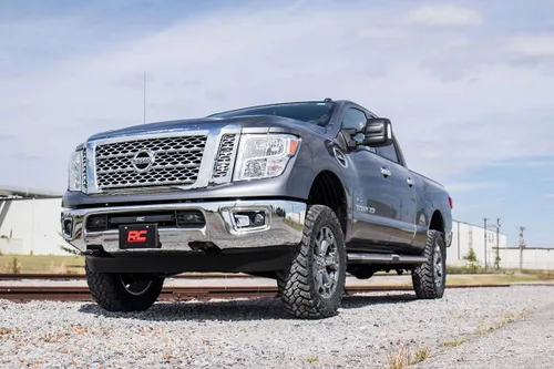Vista 4 de Rough Country Kit de elevación de 3 pulgadas para Nissan Titan XD 2016-2024 2WD/4WD - 83600