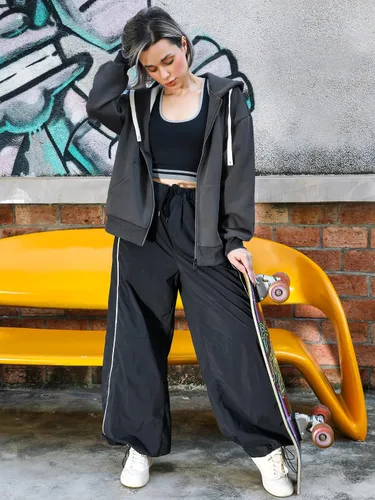 Vista 3 de ATTRACO Sudadera de gran tamaño con cremallera y bolsillos para mujer, chaqueta casual con cordón