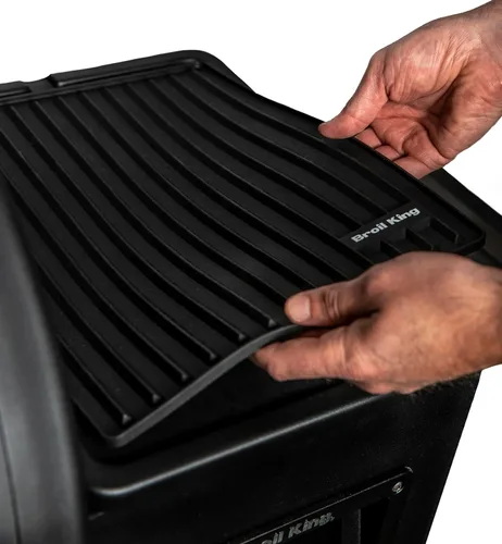 Vista 4 de Broil King 60007 - Alfombrilla de silicona para estante lateral, diseño magnético, color negro