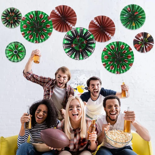 Vista 7 de Outus 9 piezas de decoración de fiesta de fútbol para colgar abanicos de papel de fútbol, béisbol, aula, decoración de pared de techo para deportes