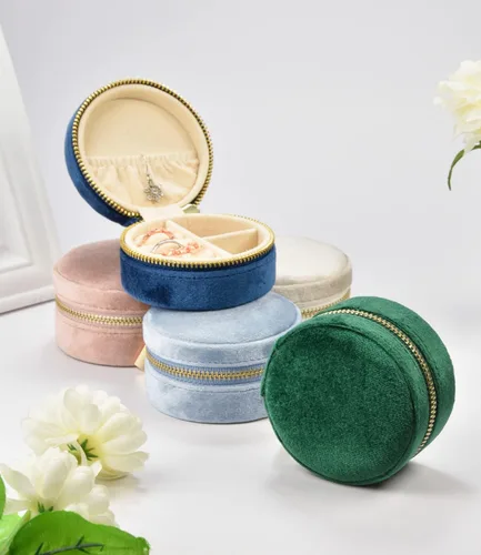 Vista 8 de TAIMY Estuche de viaje pequeño para joyería, mini joyero de viaje redondo para mujeres y niñas, mini cajas organizadoras de viaje para anillos
