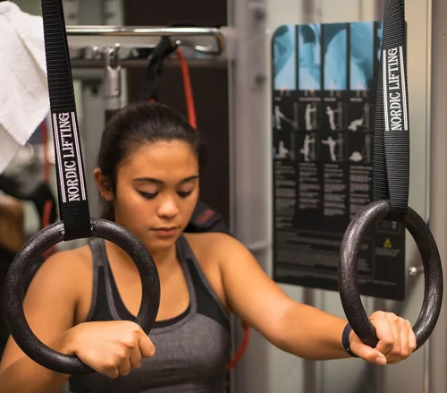 Vista 9 de Nordic Lifting Anillos y correas de gimnasia, resistentes para gimnasia, crossfit y entrenamiento de fitness, el mejor juego olímpico de gimnasio