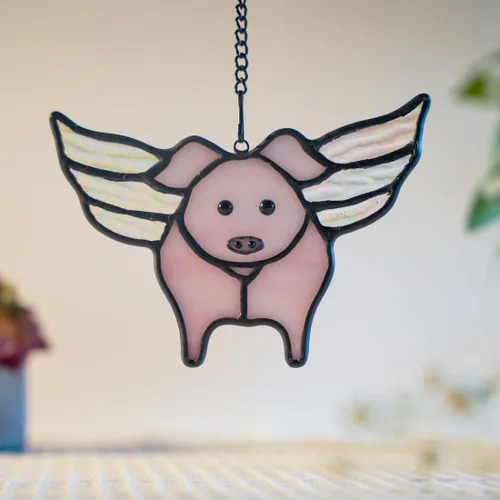 Vista 2 de BOXCASA Suncatcehr - Regalos de cerdo para ventana, lindos regalos de cerdo volador para niñas, mujeres, amantes de los cerdos, vidrieras