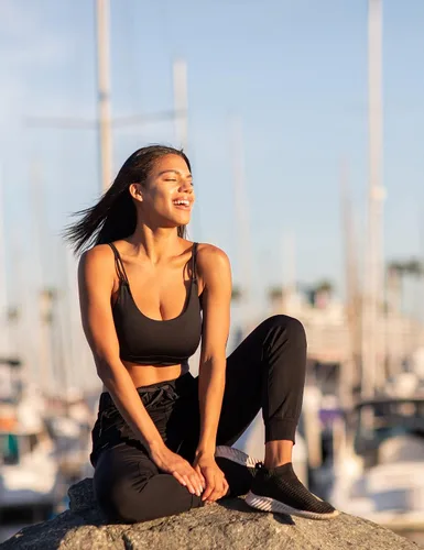 Vista 6 de AJISAI Pantalones deportivos para mujer, con cordón y bolsillos, para correr y descansar