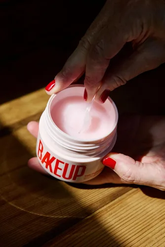 Vista 2 de Removedor de maquillaje Daily Meltdown Bálsamo limpiador hidratante, 2.8 onzas líquidas, hidrata y limpia la piel, bálsamo desmaquillante, limpiador
