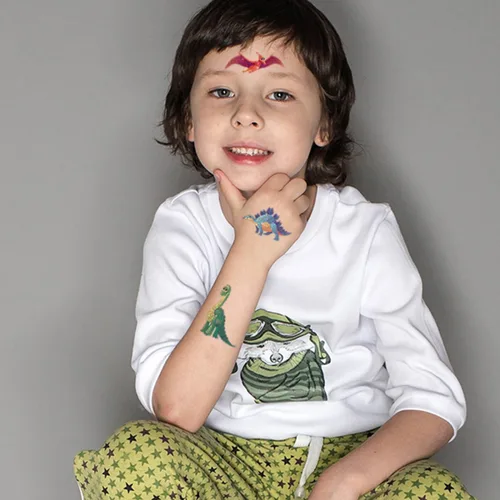 Vista 6 de CHARLENT 110 estilos de tatuajes temporales de dinosaurios con purpurina para niños, 14 hojas de tatuajes de dinosaurios con purpurina para niños