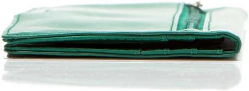Vista 4 de Big Skinny Billetera delgada de cuero para mujer, con capacidad para hasta 40 tarjetas