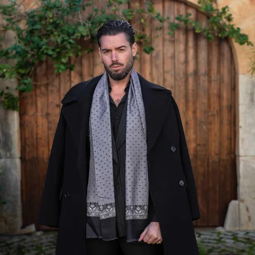Vista 2 de Elizabetta Bufandas de vestir 100% seda para hombre, estampadas, esmoquin y ópera, fabricadas en Italia
