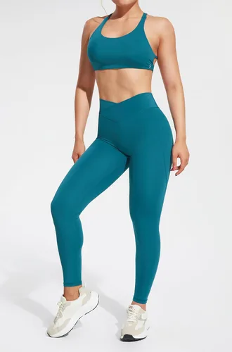 Vista 5 de JOYSPELS Brasier deportivo de entrenamiento para mujer, tirantes cruzados en la espalda, tops cortos casuales con almohadillas extraíbles
