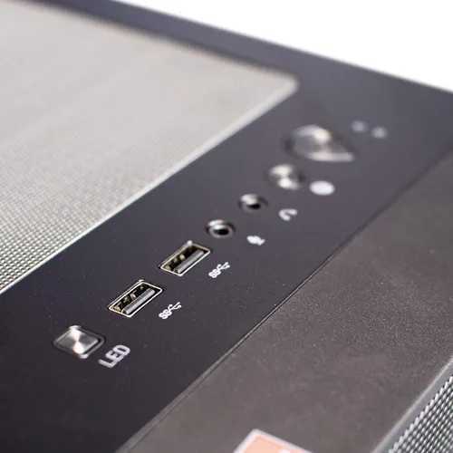 Vista 3 de NSX GAMING Raptor Desktop