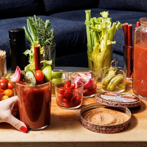 Vista 7 de Demitri's Bloody Mary Mixes - Paquete variado de 8 onzas, juego de 4 Classic Receipe, Extra Horseradish, Chillies & Pepper, Chipotle habañero